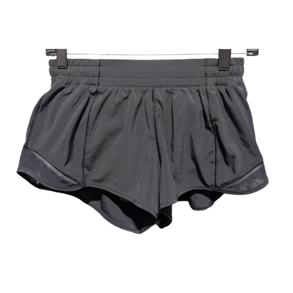 LULULEMON ATHLETICA Hotty Hot Short II '2.5" In Black Size 6 - Picture 4 of 5